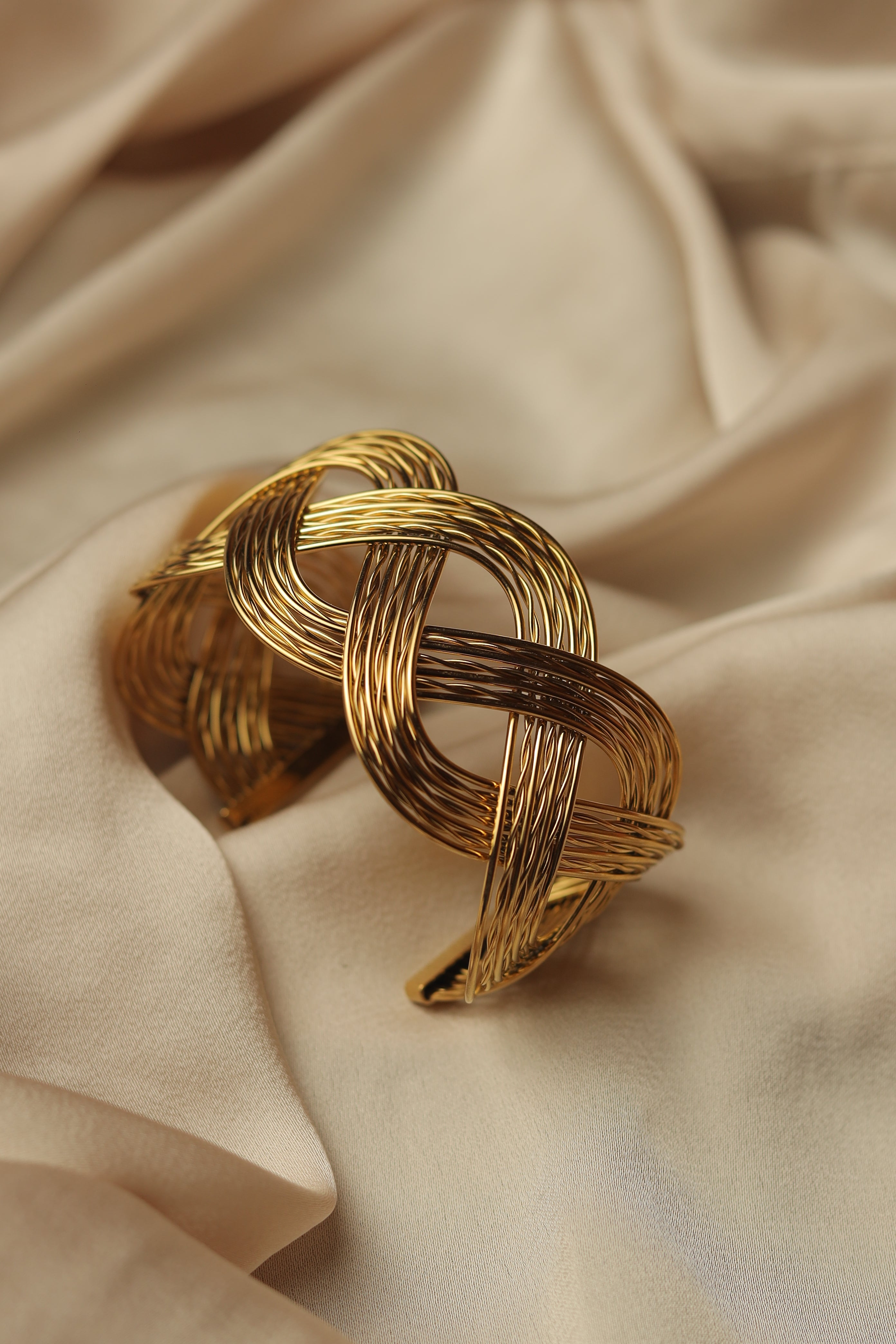 Criss Cross Broad Bracelet