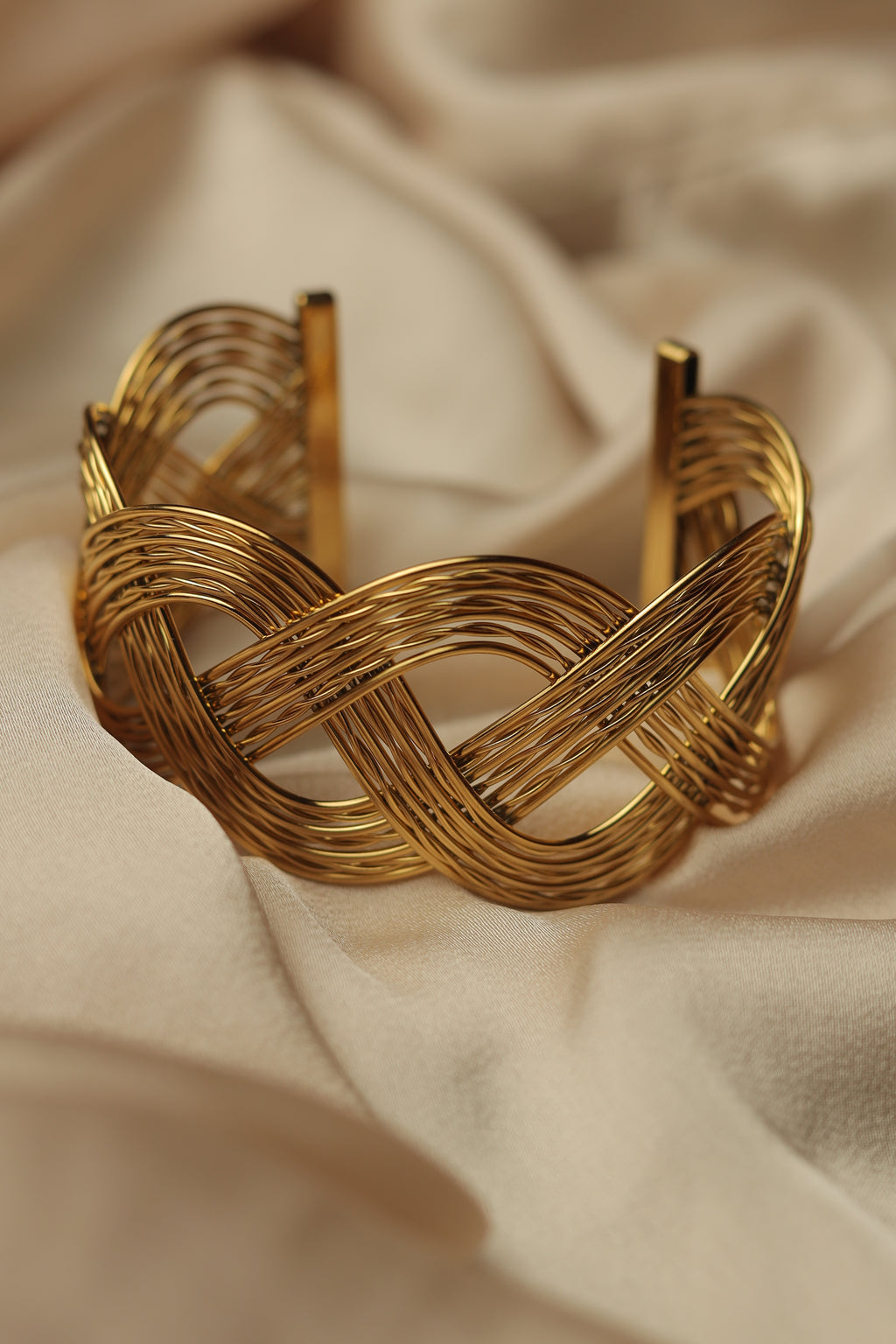 Criss Cross Broad Bracelet