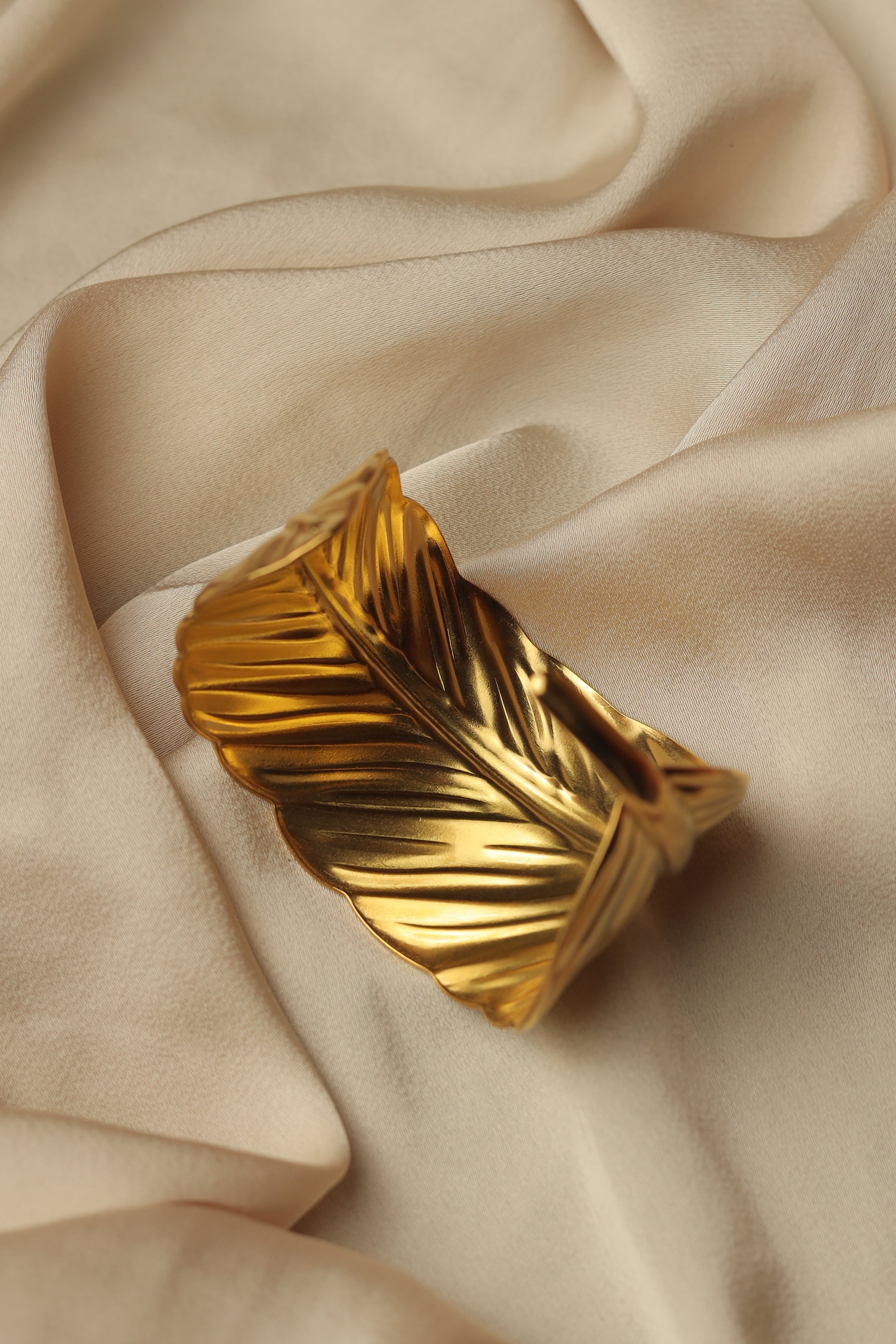 Leaf Broad Bracelet