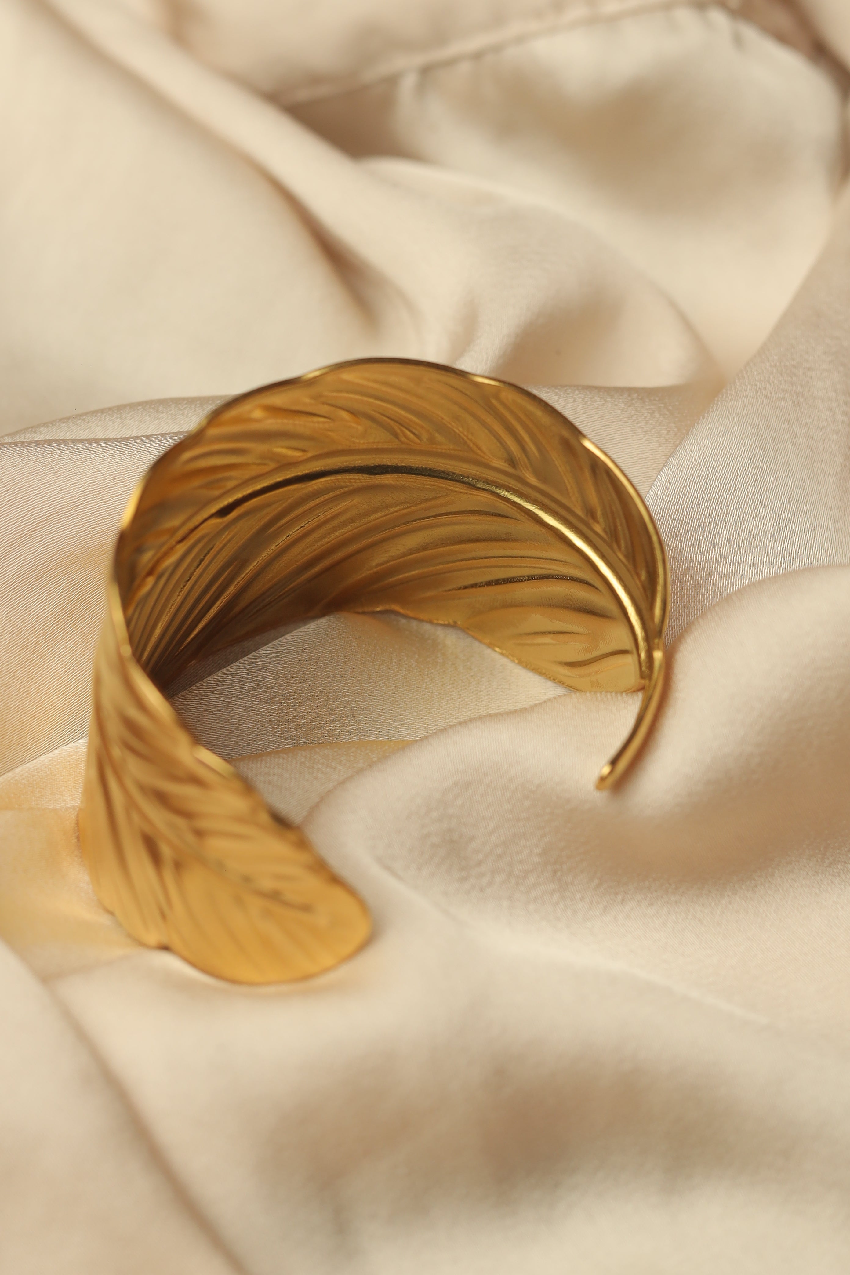 Leaf Broad Bracelet