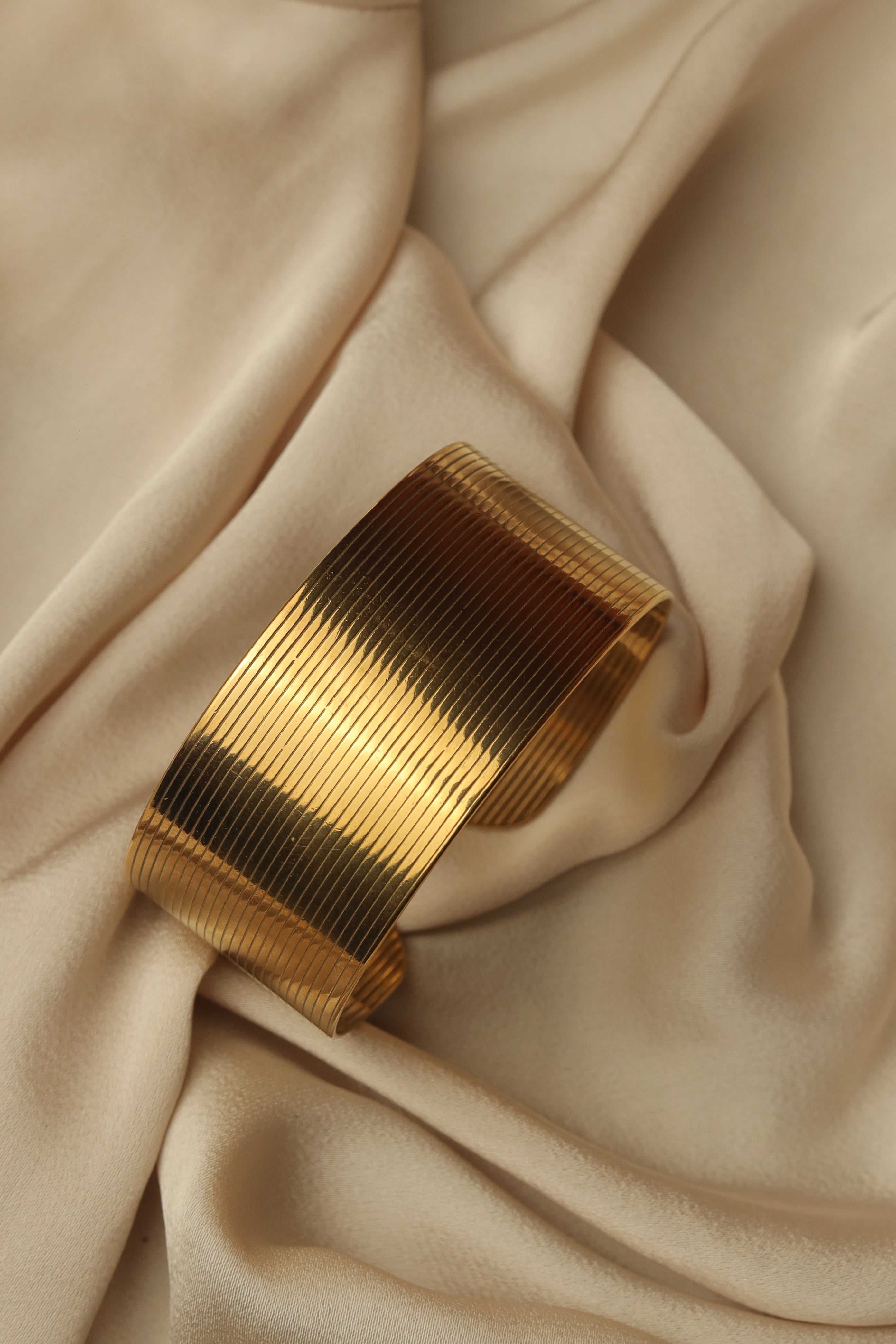 Slim Line Broad Bracelet