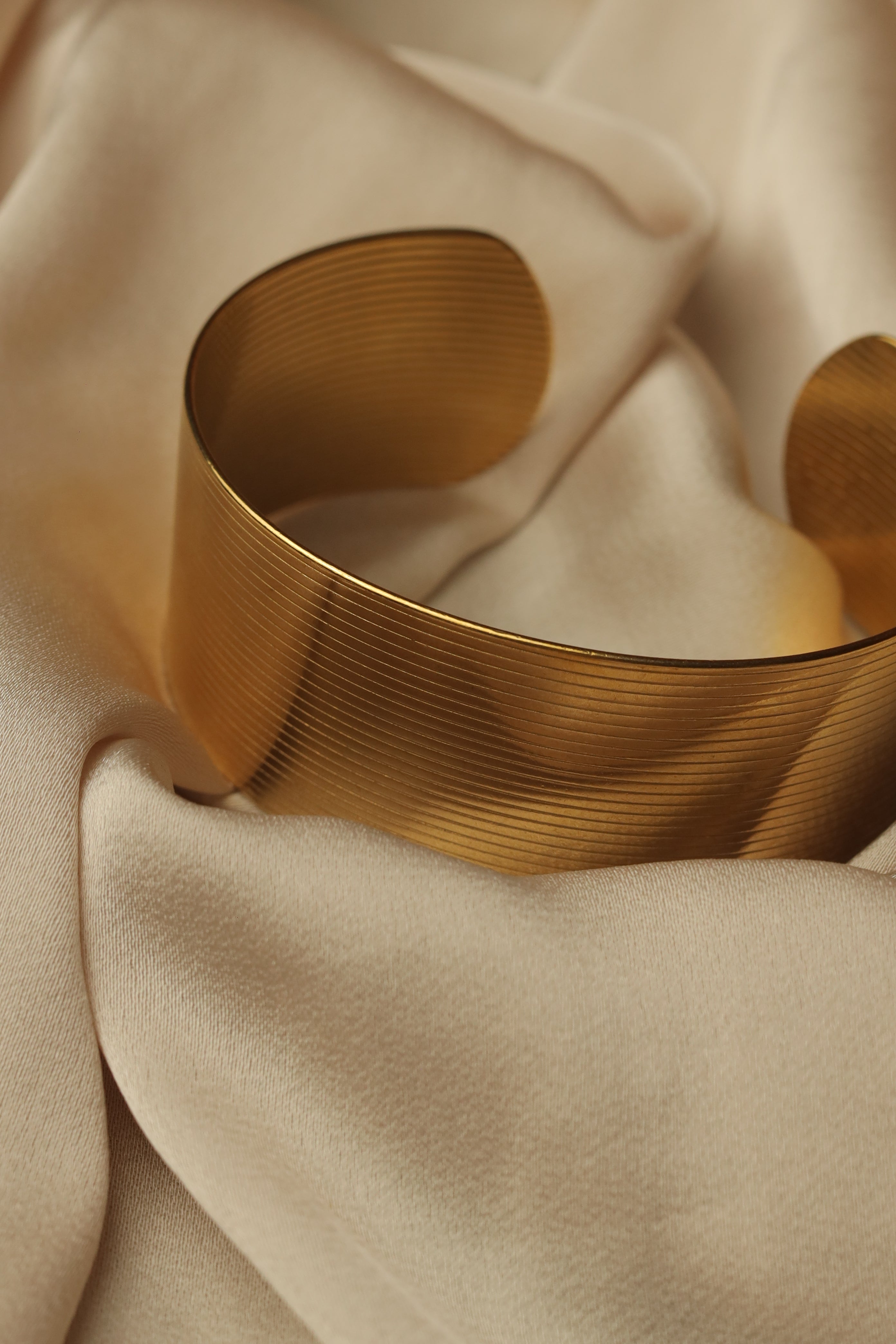 Slim Line Broad Bracelet