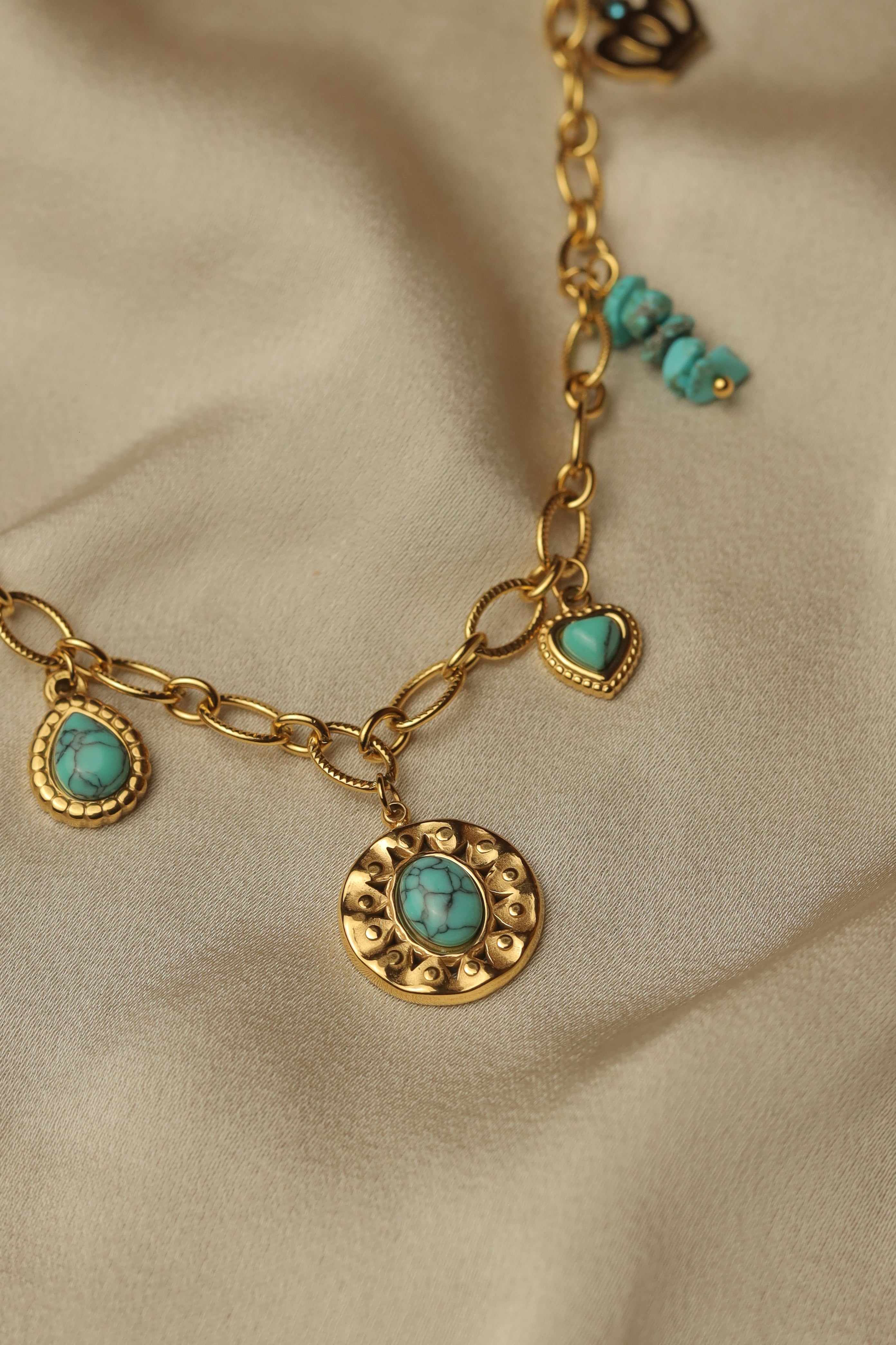 Firoza Single Layer Charms Necklace