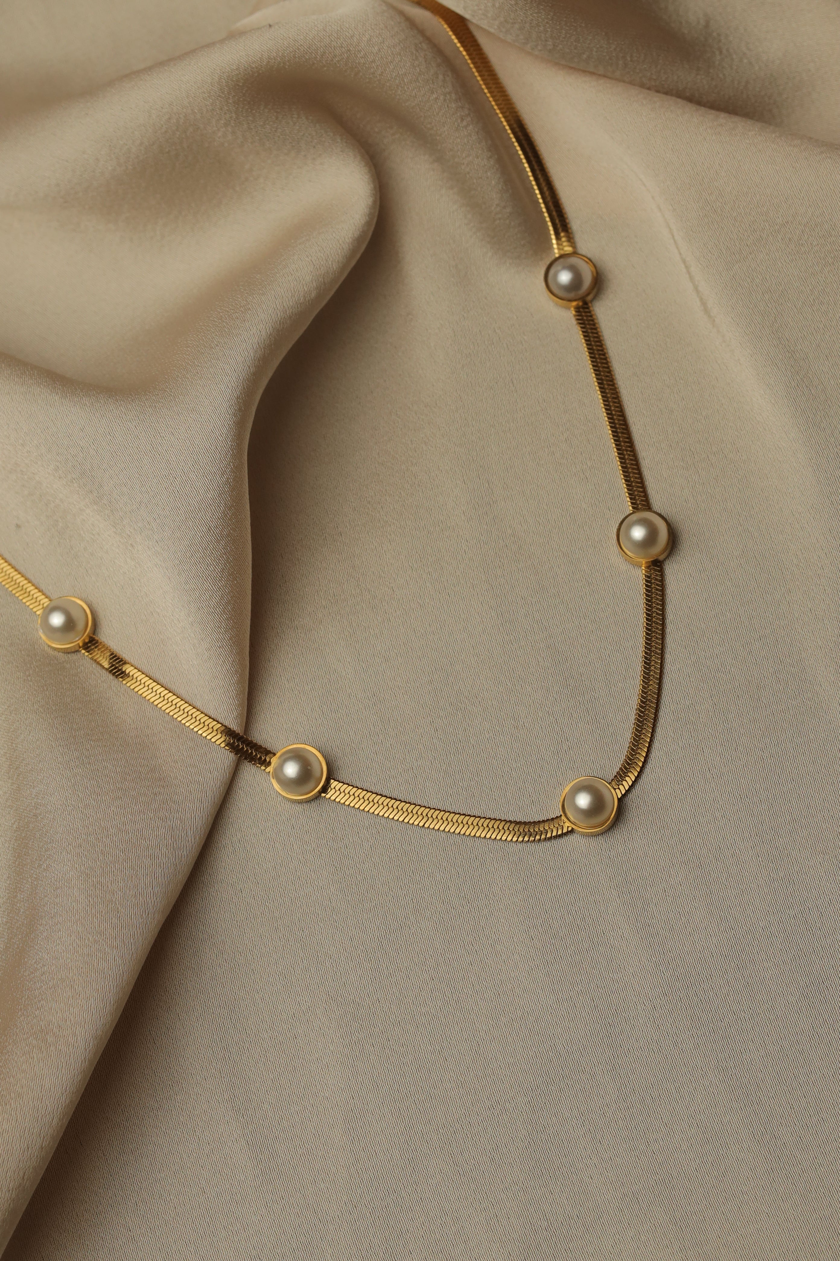 5 Pearl Serpent Chain